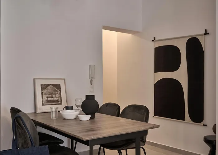 Vision Stournari Suite